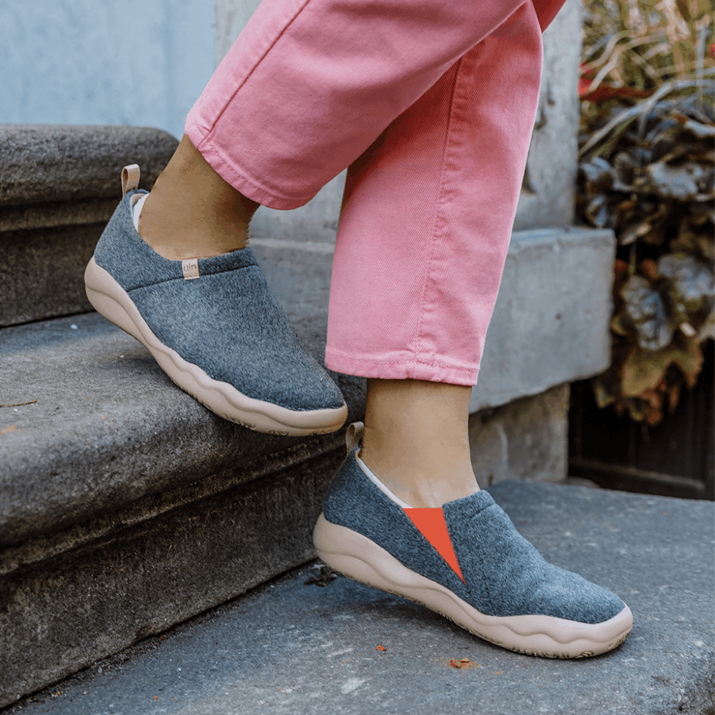 Send Your Love with uin Uin Footwear